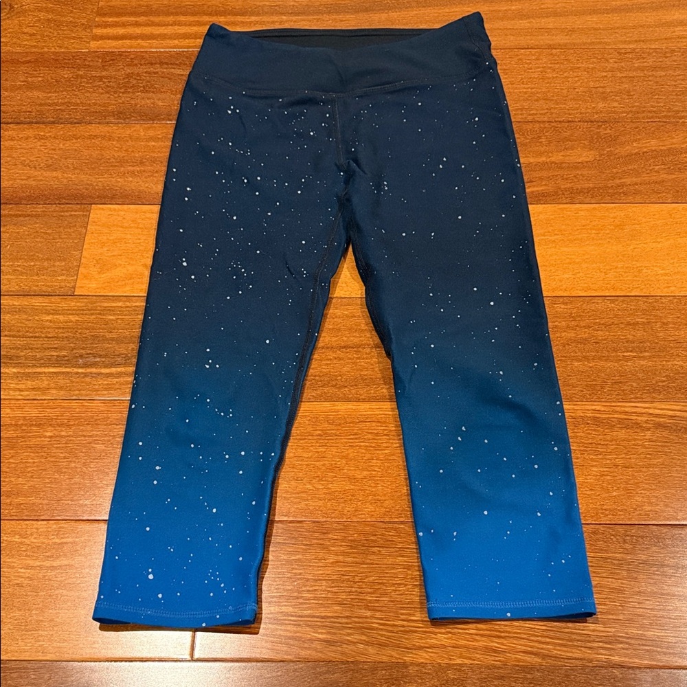 Fabletics Navy Blue Speckled Capri Leggings